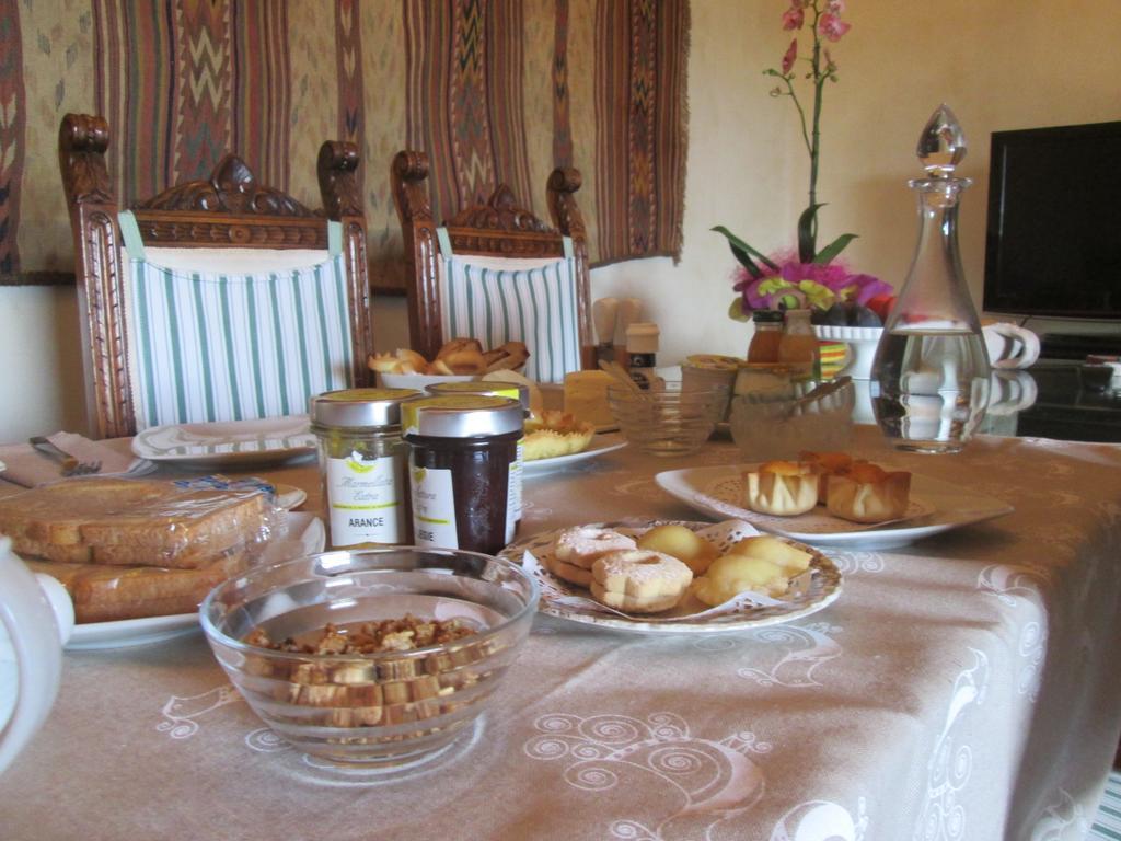 A Casa Di Angela B&B Карбония Екстериор снимка